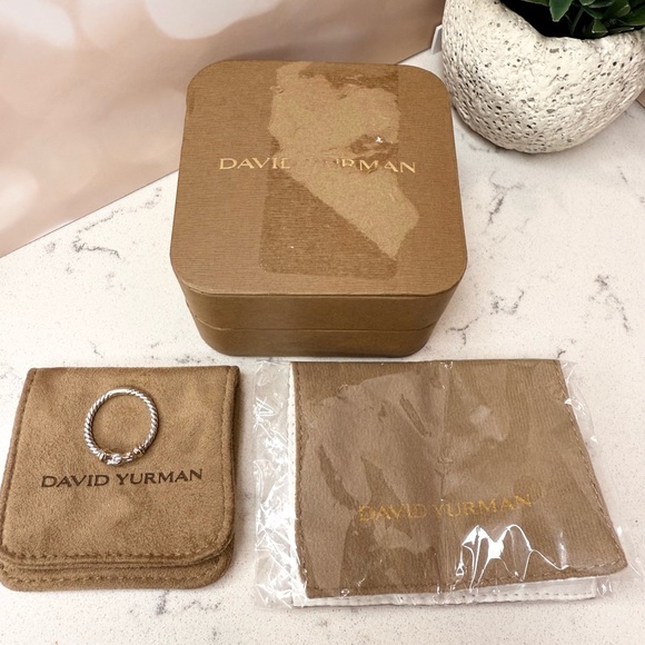 David Yurman Two-Tone Petite Diamond Buckle Ring size 8 1/2 - Picture 8 of 10